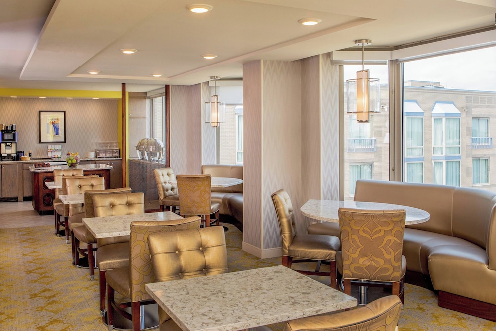 Sheraton Suites Chicago Elk Grove - photo 19