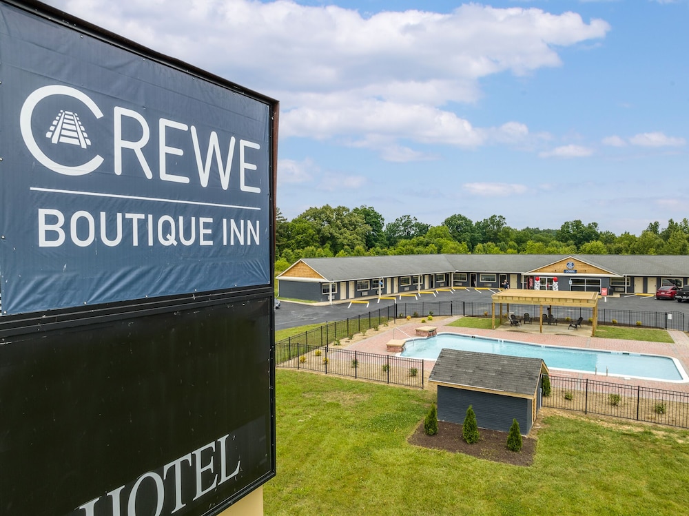 Crewe Boutique Inn - photo 24