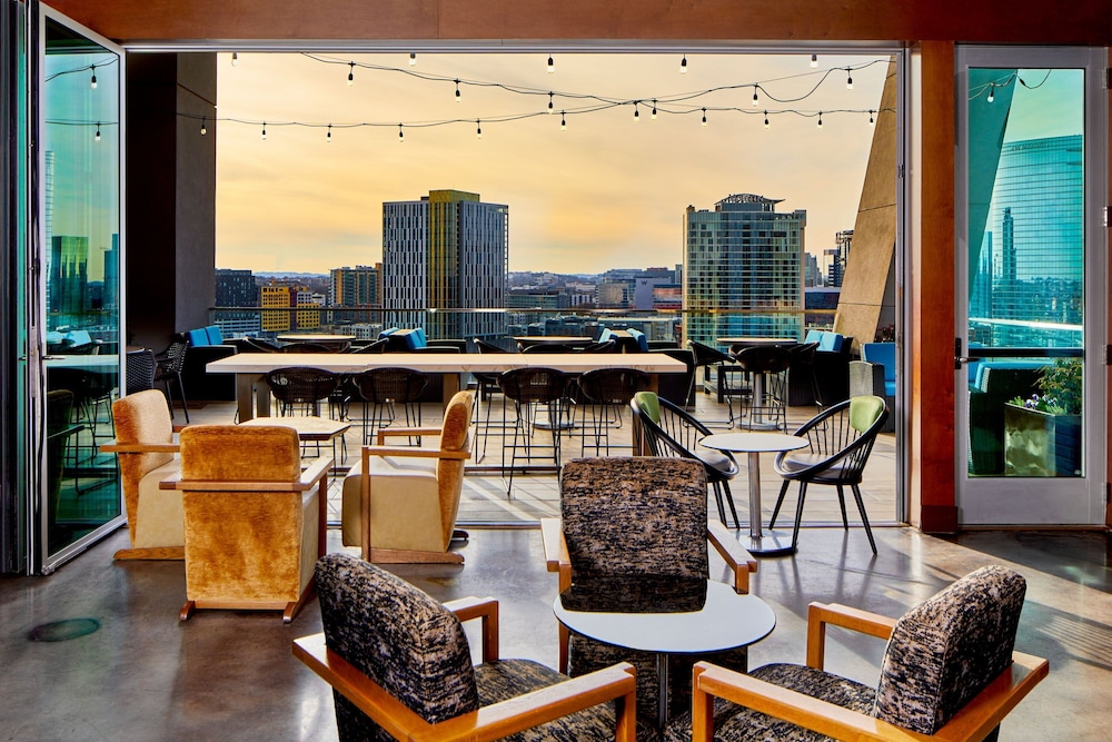 SpringHill Suites by Marriott Nashville Downtown Convention Center - photo 33