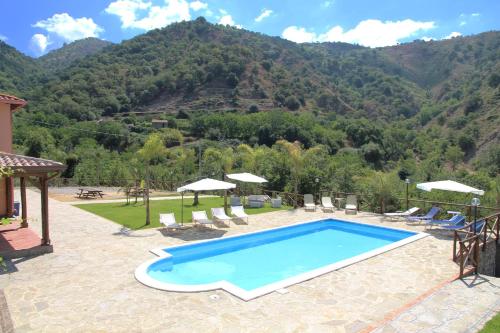 Profetina Village — hotel in Motta Camastra