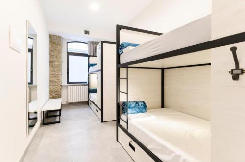 Logune Rooms — Gasteiz Vitoria