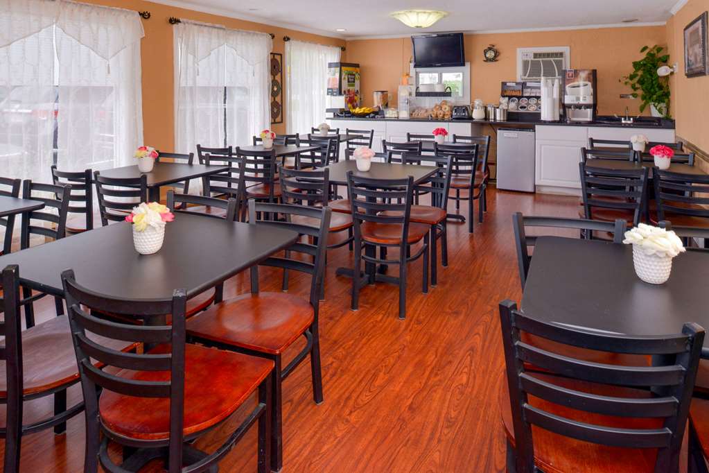 Rodeway Inn Orleans Cape Cod - photo 49
