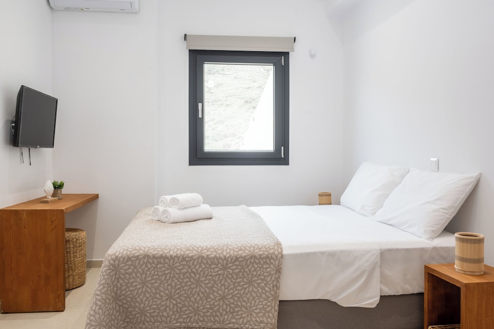 Alia Andros in Andros, Greece