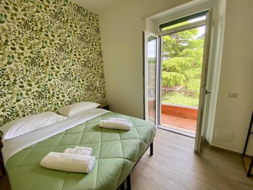 Le primule 15 minuti dal Colosseo Metro Mirti — 4-Star Luxury Hotel in Rome, Italy
