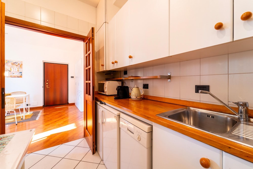 Gerbett Apartment With Terrace by Wonderful Italy — 4-Star Luxury Hotel in Como, Italy