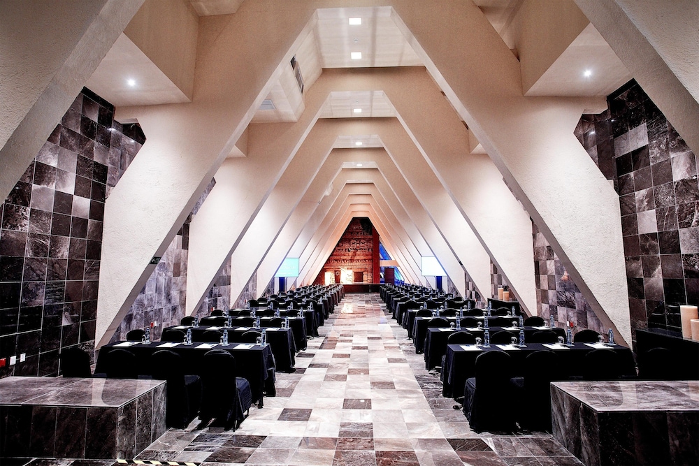 The Grand Oasis Cancun All Inclusive