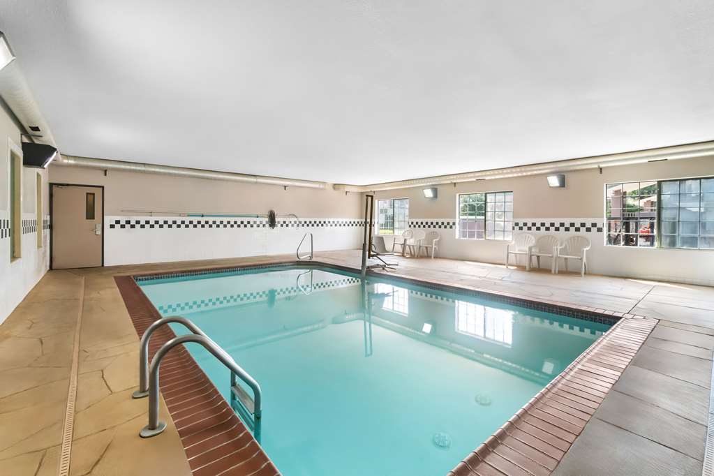 Country Inn & Suites by Radisson Hot Springs AR - photo 36