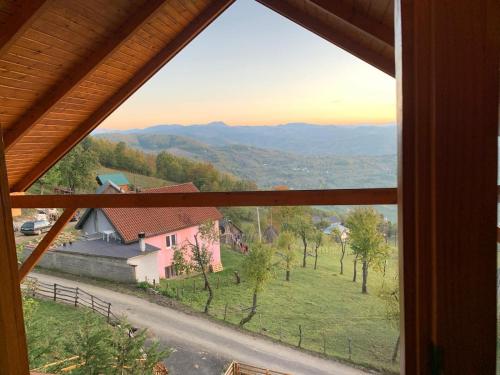 Seosko Domacinstvo Jahova Voda Muratovici — Petnjica