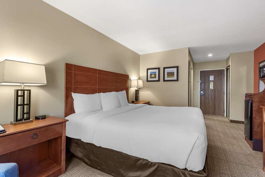 Comfort Inn Augusta - photo 17