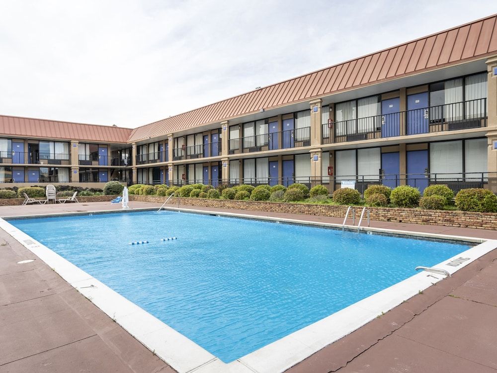 OYO Hotel Bossier City LA Red River - photo 23
