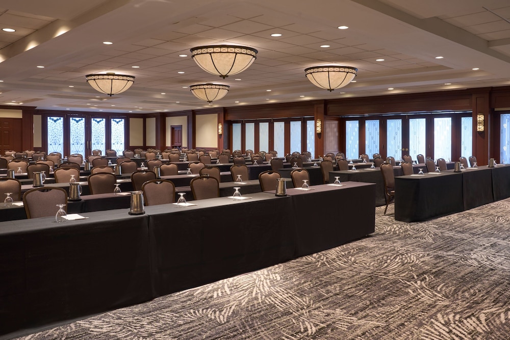 Sheraton Pittsburgh Hotel at Station Square - photo 47
