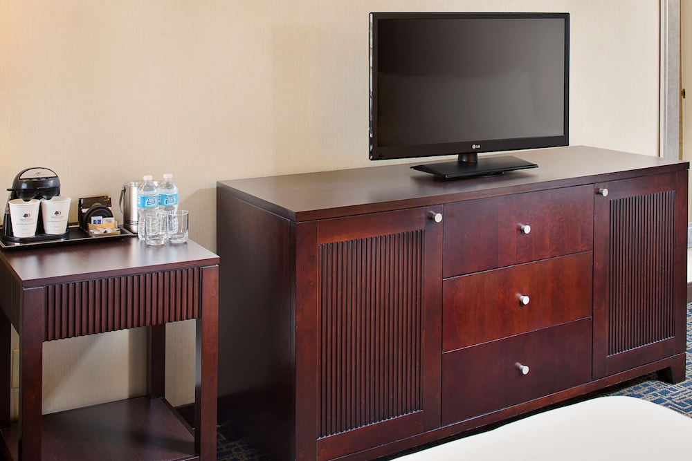 DoubleTree Hotel Baltimore BWI Airport - photo 15