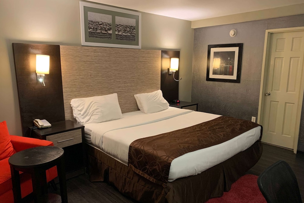 Ramada by Wyndham Rockville Centre - photo 22