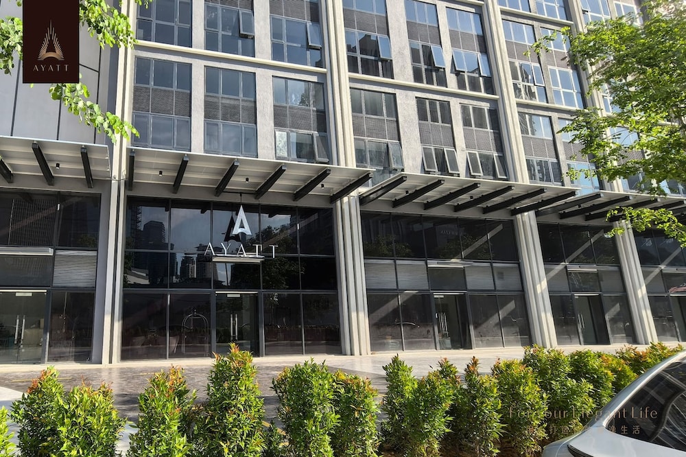 TRX Agile Bukit Bintang Deluxe 8 pax Family Suites — 4-Star Luxury Hotel in Kuala Lumpur, Malaysia
