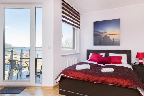 Seaview Apartment Nowy Świat by Noclegi Renters — 4-Star Luxury Hotel in Puck, Poland
