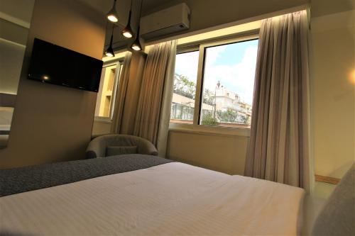 Aiolos Apartments Ermou 64 Monastiraki Plaka 4th floor — 4-Star Luxury Hotel in Athens, Greece