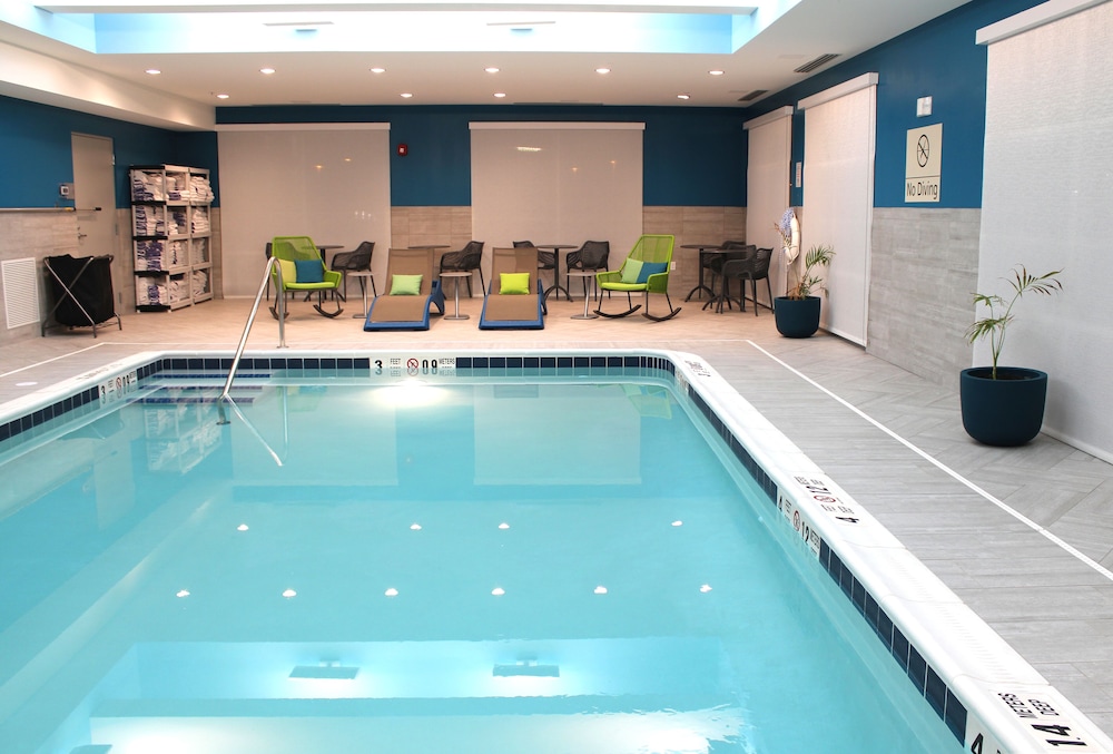 Hampton Inn Buffalo Amherst NY - photo 17