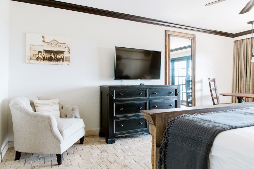 Hillside Boutique Hotel - photo 18