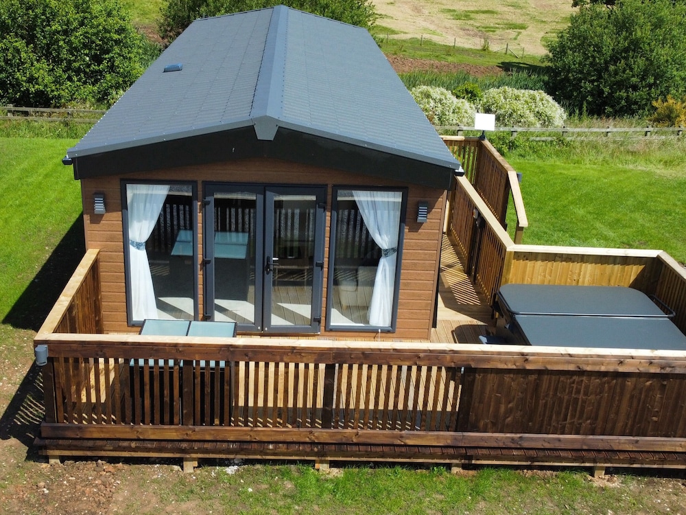 Willow Lodge — 4-Star Luxury Hotel in Whitby, United Kingdom