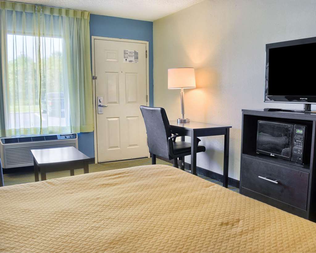 Quality Inn Thornburg - photo 18