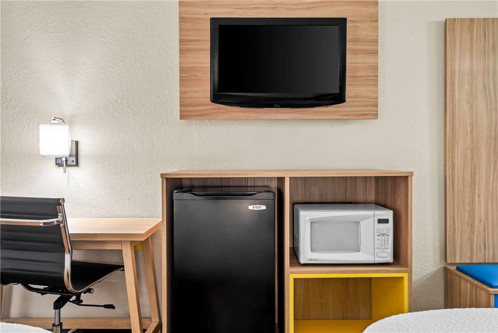 Days Inn by Wyndham Jacksonville NC - photo 20