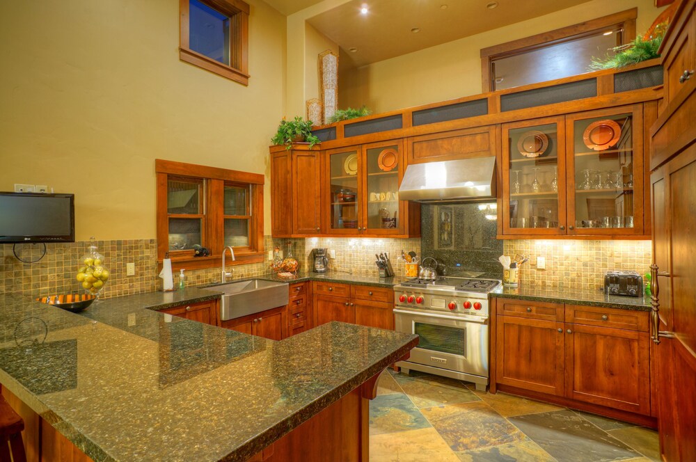 Abode at Parkwood Place - photo 8