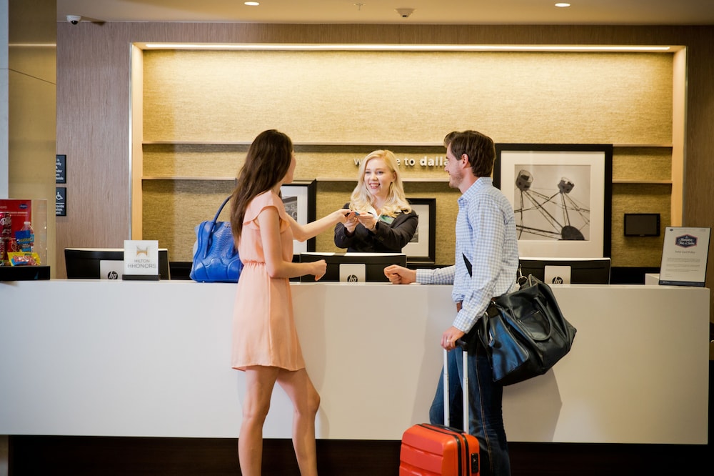 Hampton Inn & Suites Dallas Downtown - photo 17
