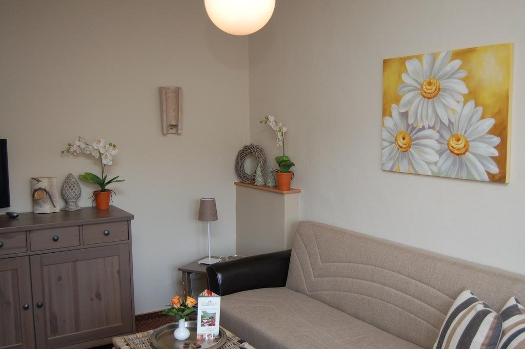 Hotel Ferienwohnungen Cafe Maarblick in Mehren, Germany