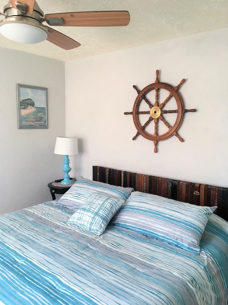 Capri Beach Hotel - photo 29