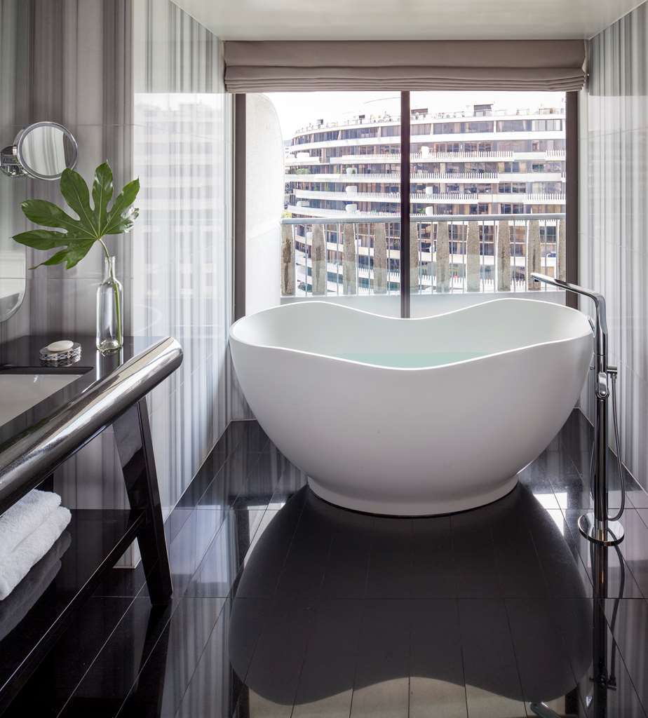 The Watergate Hotel - photo 16