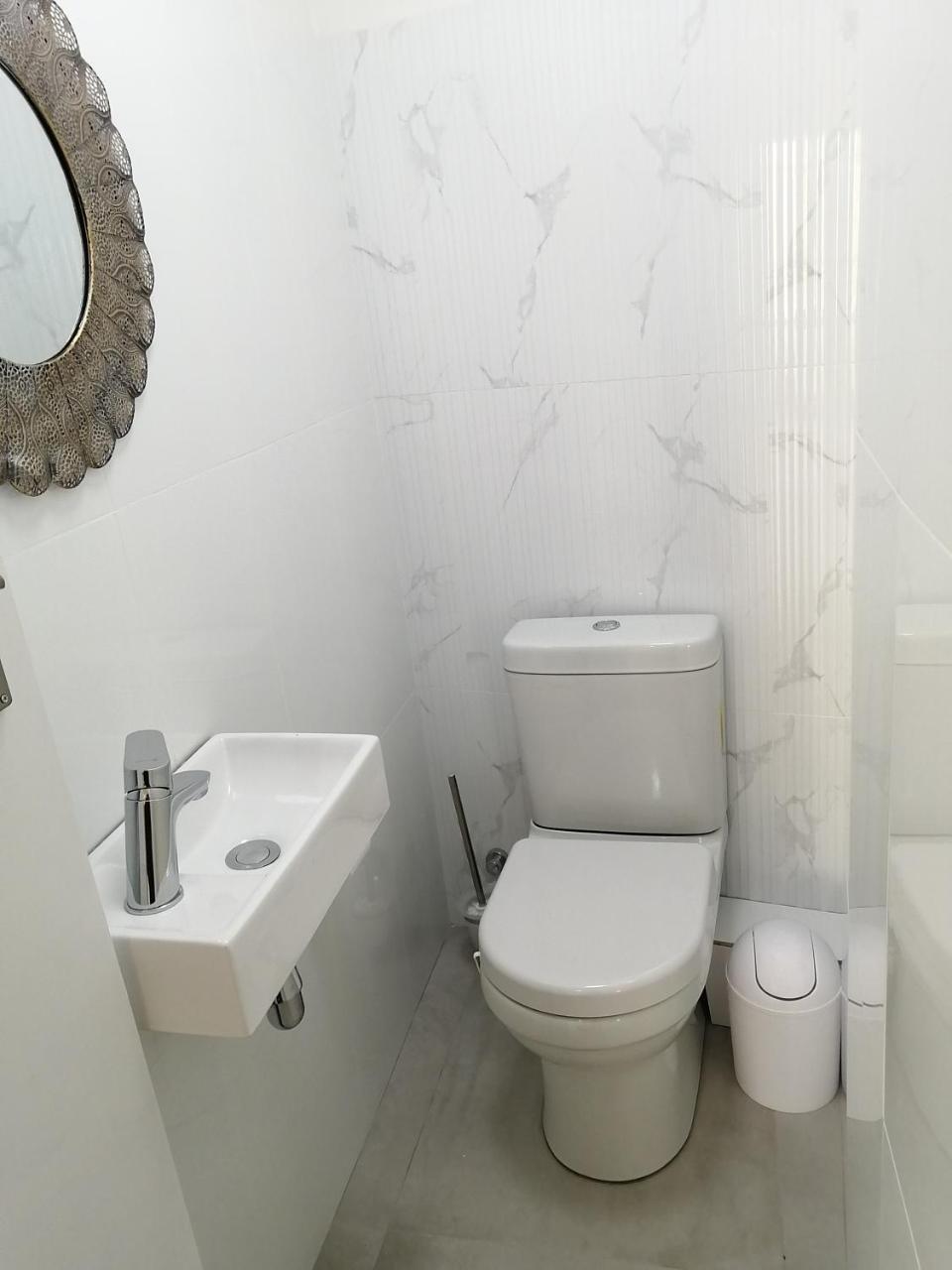 Disa Park 14th Floor Apartment with City Views