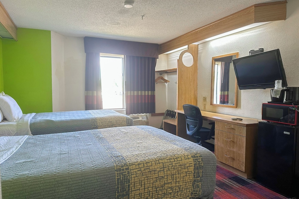 Classic Inn By OYO I 240 Near Memphis Airport - photo 23