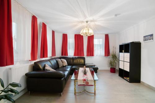 Ferienhaus Doris — 4-Star Luxury Hotel in Bad Urach, Germany