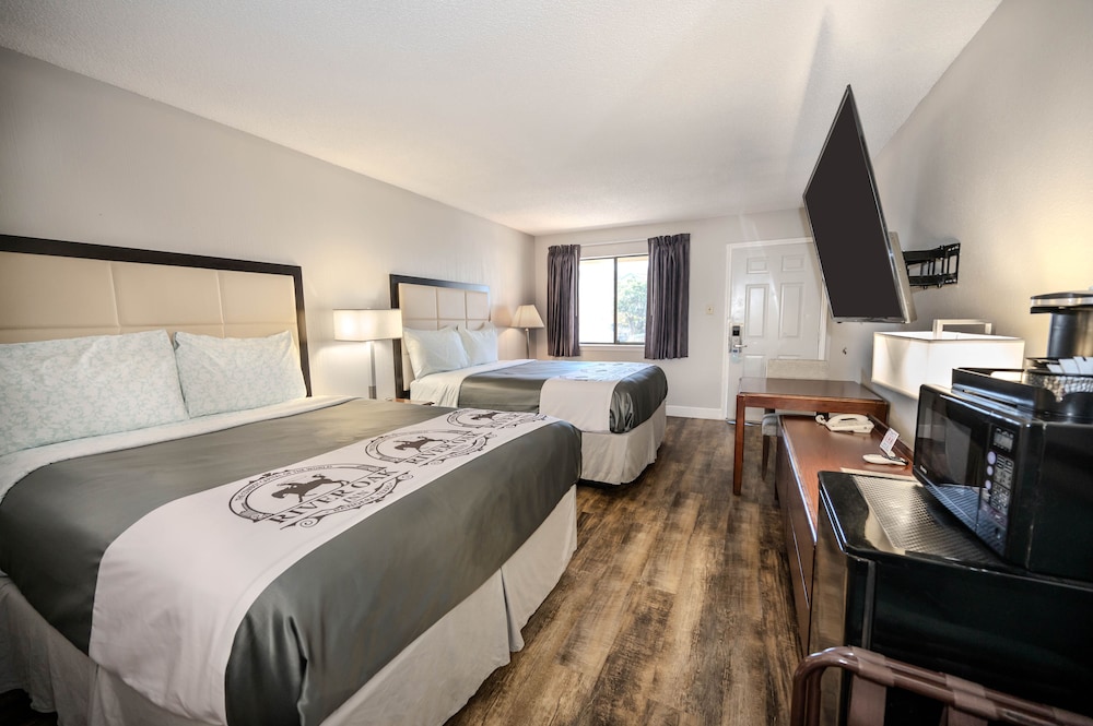River Oak Inn - photo 7