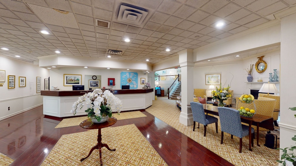 The Farmington Inn & Suites - photo 5