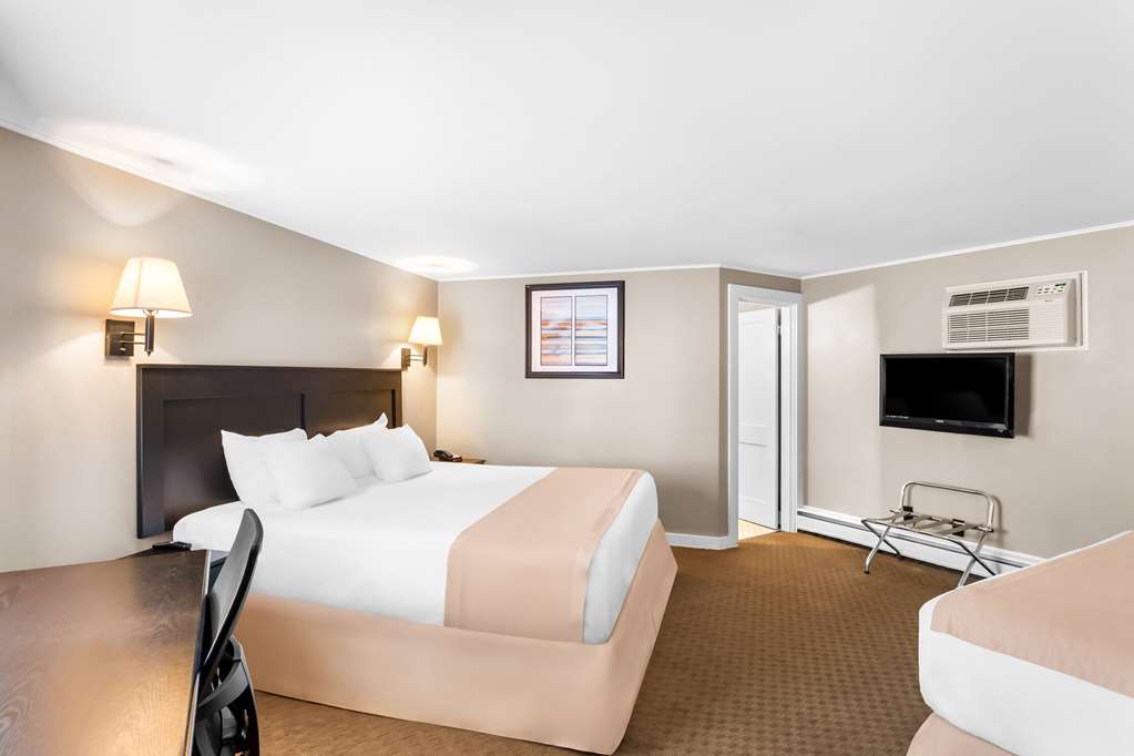 Rodeway Inn Gorham Riverside - photo 18