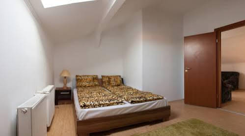 Premier Apartment — 4-Star Luxury Hotel in Satu Mare, Romania