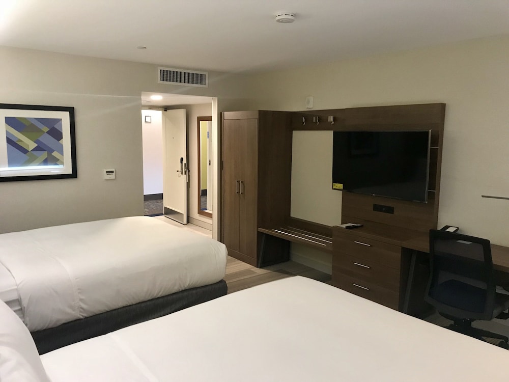 Holiday Inn Express & Suites Pasadena Los Angeles by IHG - photo 24