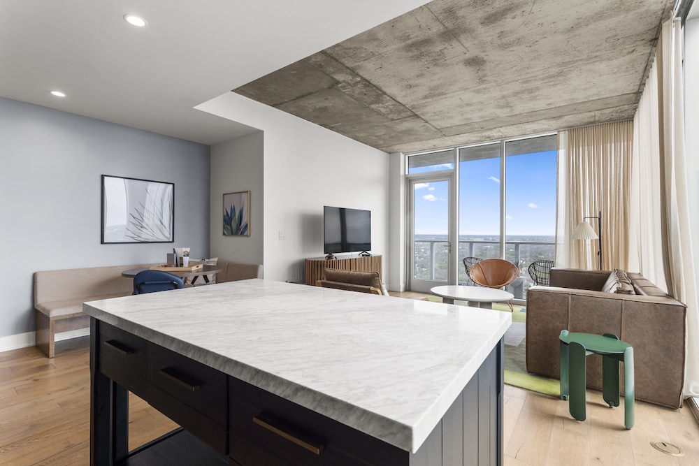 Austin Condo Hotel - photo 551