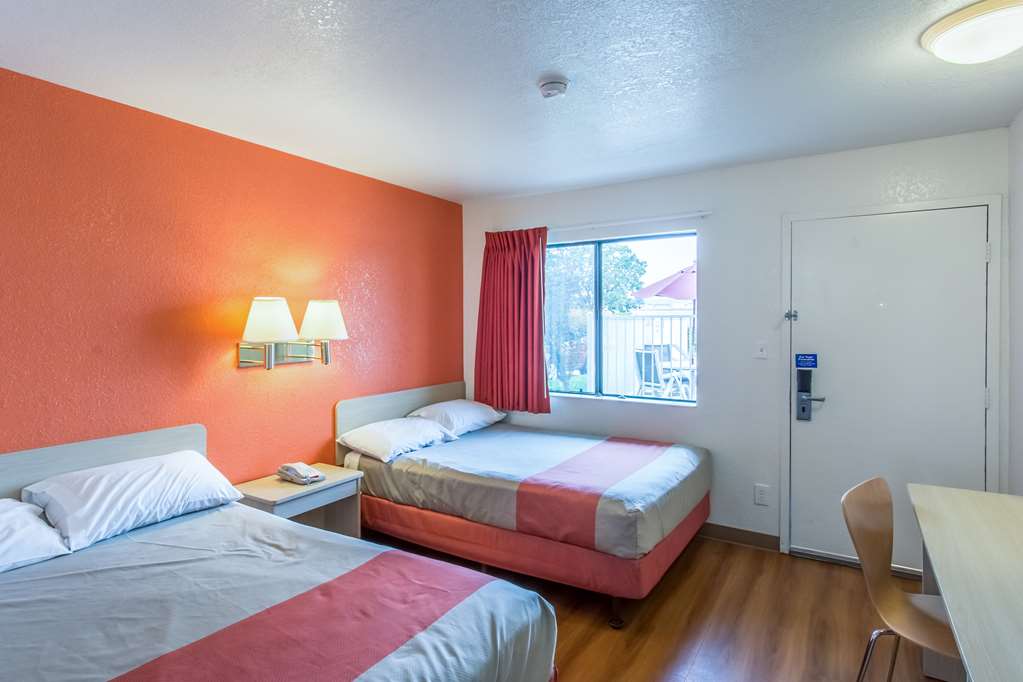 Motel 6 Redding CA North - photo 15