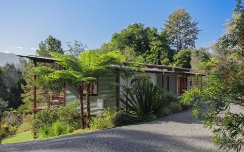 Lilypad Luxury Cabins — Bellingen — photo 2