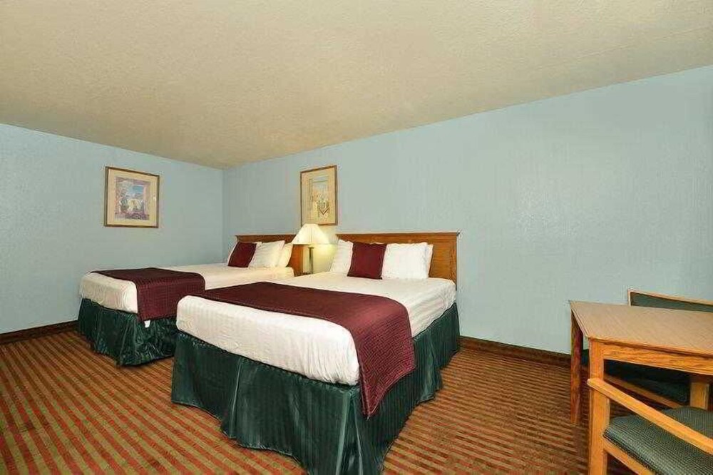 Best Western Western Skies Inn - photo 10