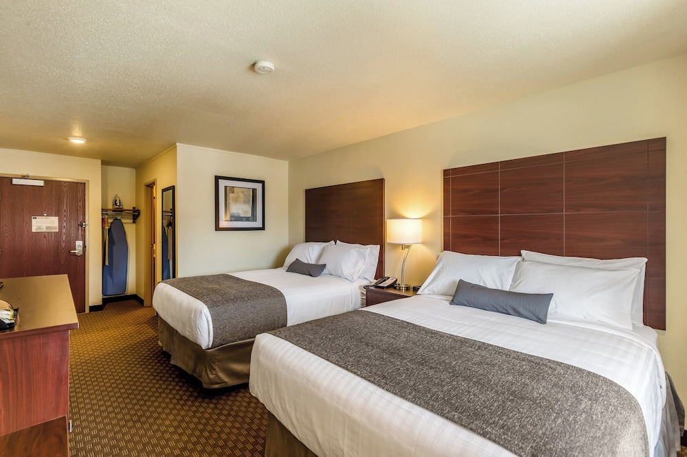 Cobblestone Inn & Suites Merrill - photo 17