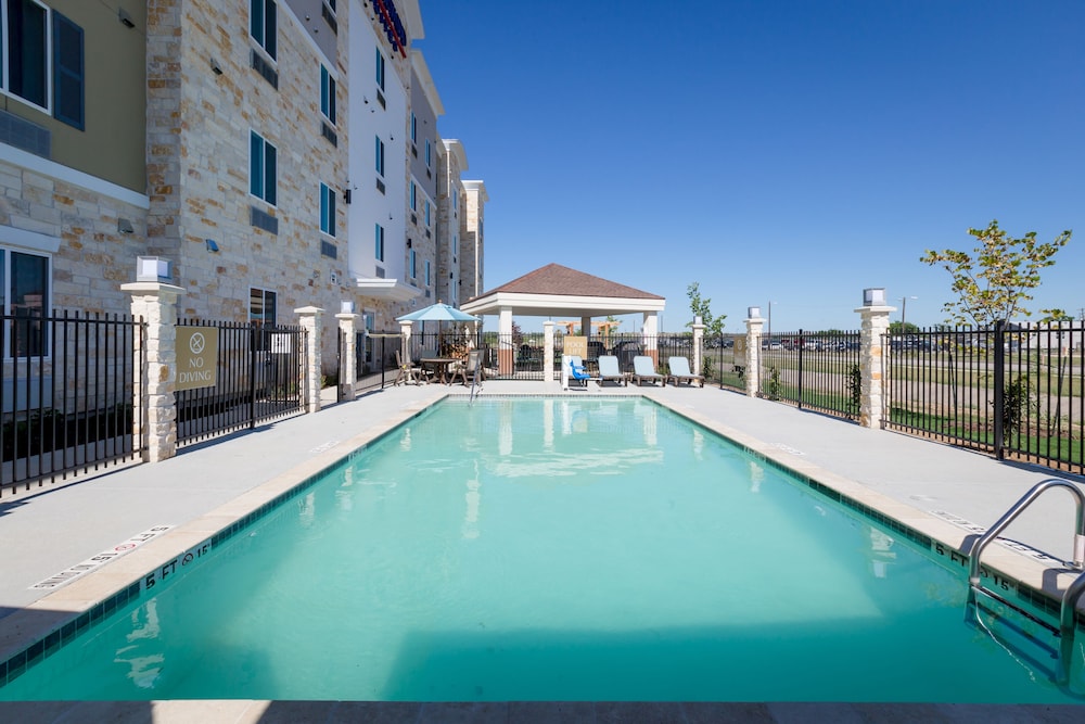 Candlewood Suites Buda Austin SW by IHG - photo 19