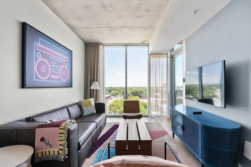 Austin Condo Hotel - photo 403