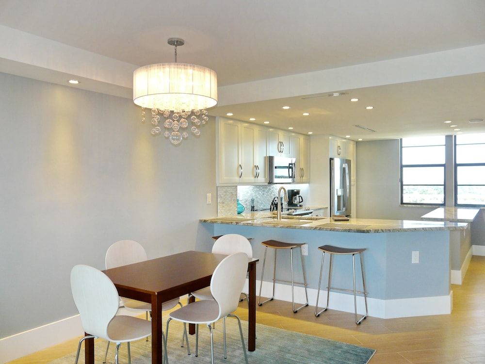 South Seas Tower 3 1202 - photo 7