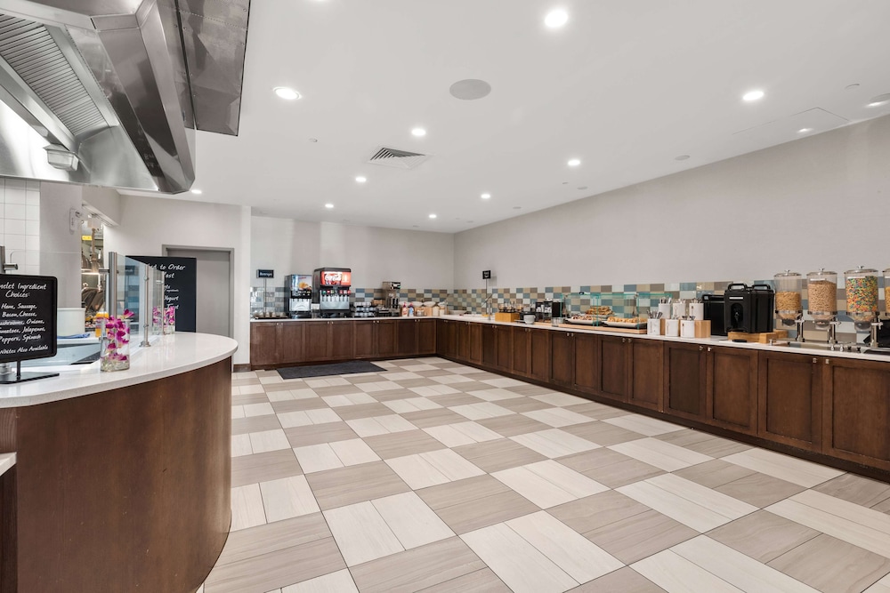 Embassy Suites By Hilton Oahu Kapolei - photo 42