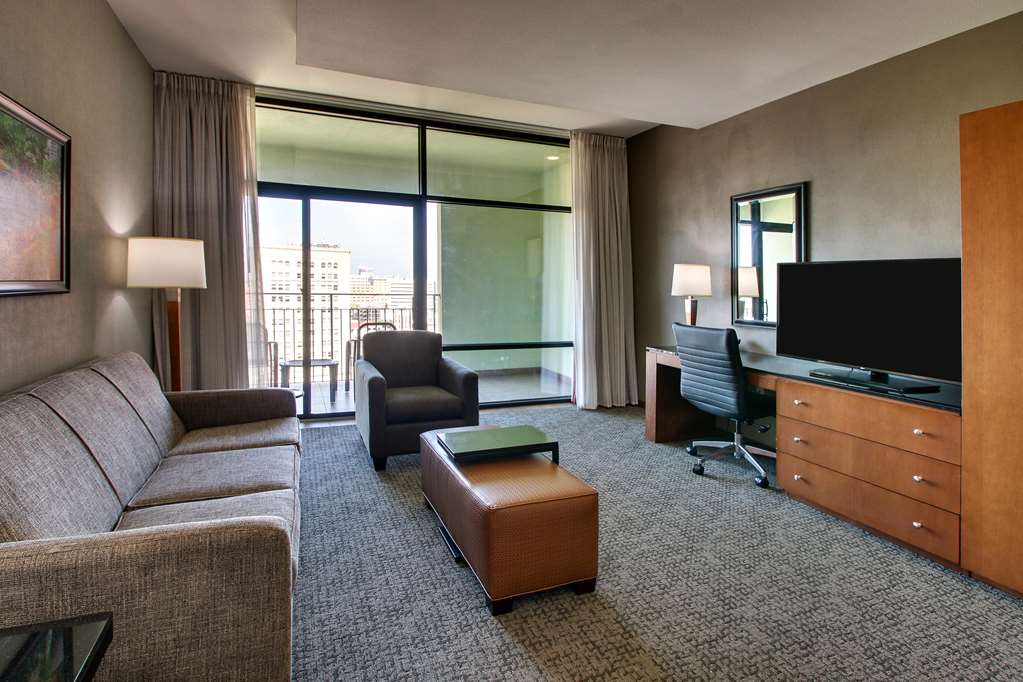 Drury Plaza Hotel San Antonio Riverwalk - photo 27