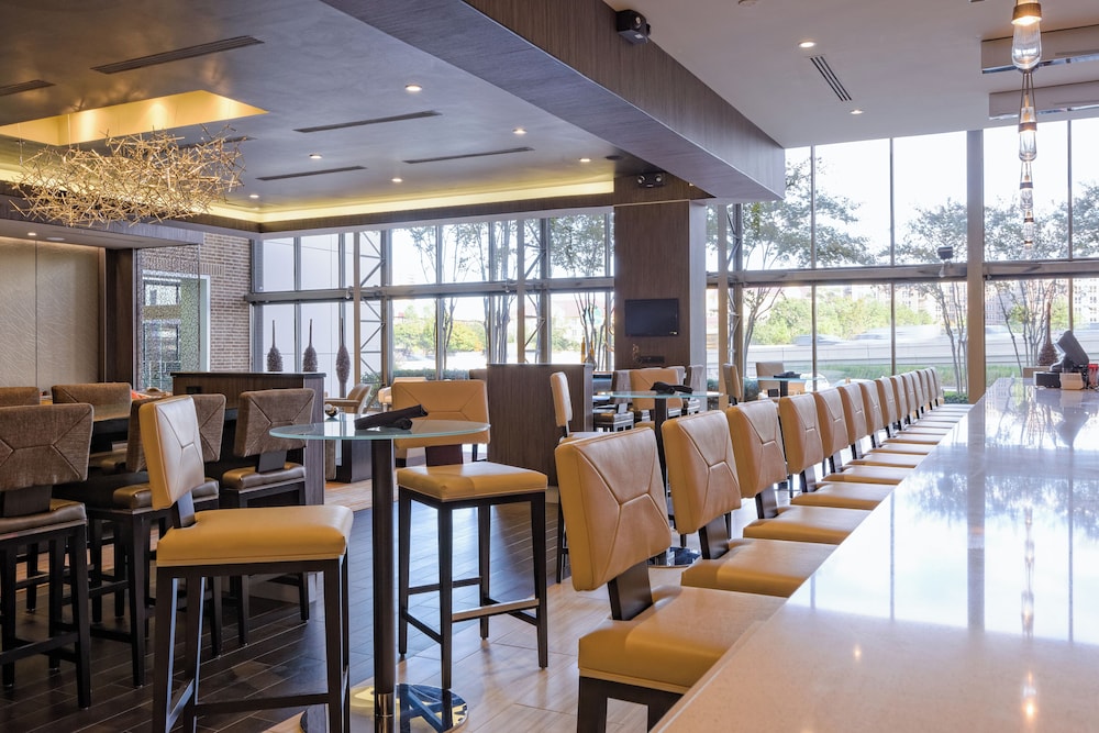 Houston Marriott West Loop by The Galleria - photo 17