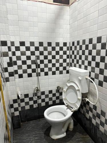 Trimila Paying Guest House — Fyzabad — photo 5